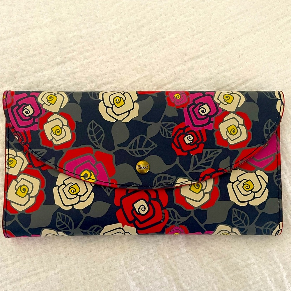 Fossil Floral Leather Wallet Passport holder